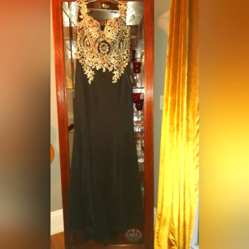 Women's dress